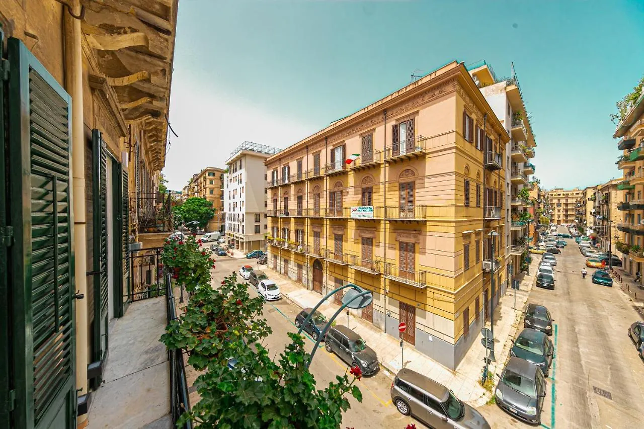 Apartament La Home42 Suite Palermo