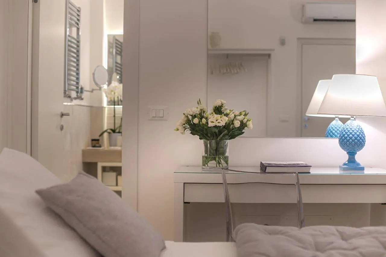 Apartment La Home42 Suite Palermo